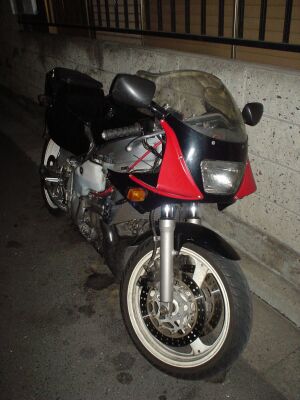 050215.jpg 300��400 23K