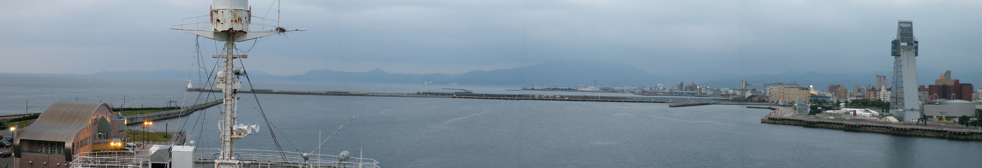 �X�w�O�E���b�c�ۂ���A�X�p�����ʂ�]�� 