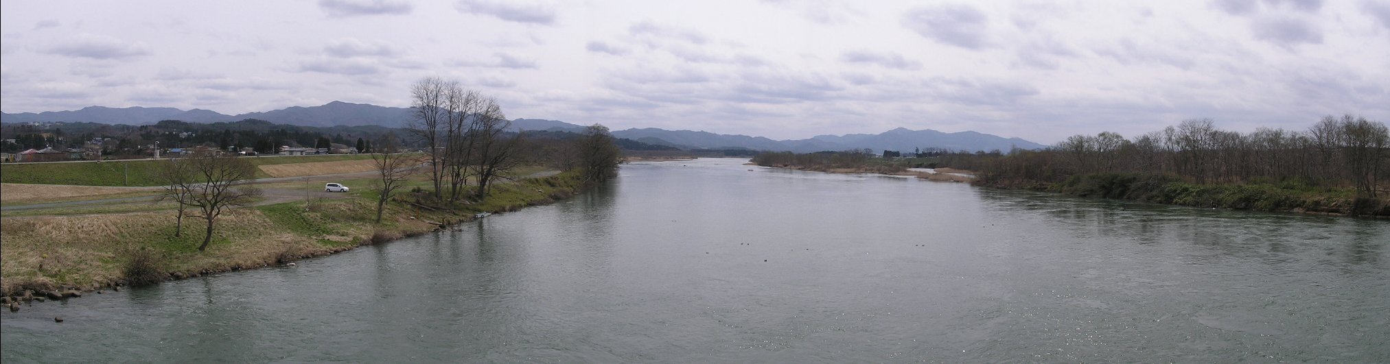 �k���E���J�؋�����̒��] 